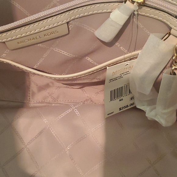 Michael Kors Cater Large Open Tote Bag - Picture 5 of 11